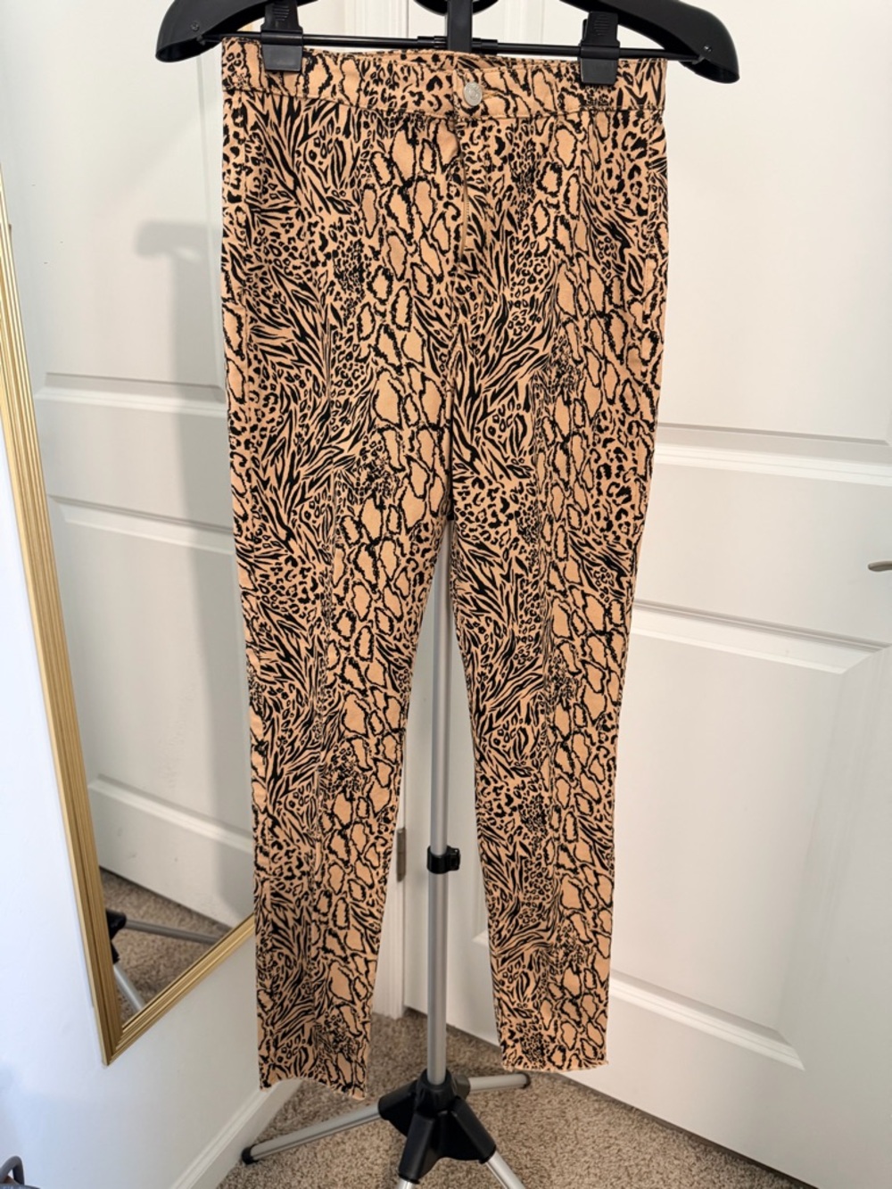 Divided | Animal Print Pants